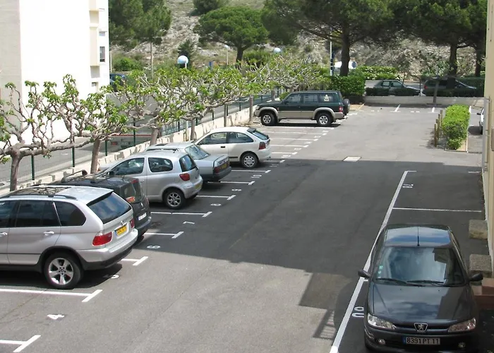 Vue Port גרואיסאן