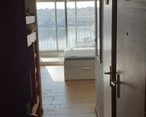 Vue Port * גרואיסאן